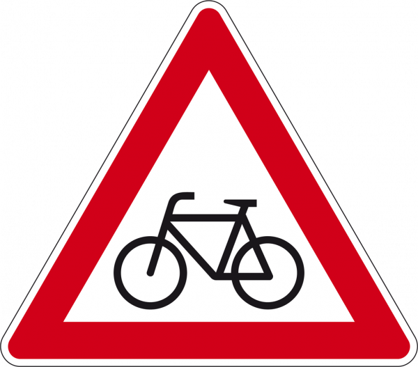 Verkehrsschild Radfahrer kreuzen rechts